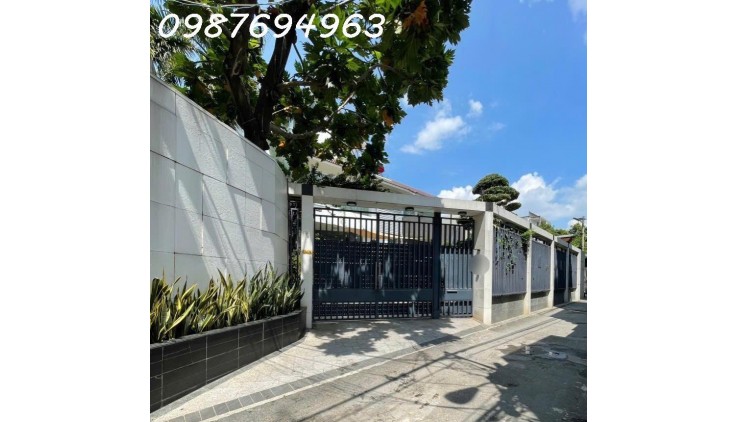 BÌNH THẠNH - BIỆT THỰ CỔ CÓ VƯỜN CÂY 3 TẦNG BTCT HXH THÔNG SỐ VÀNG 6.6x18 CHỈ 12.xT
